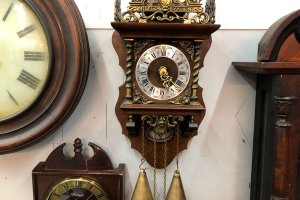 Настенные часы Friedrich Mauthe. Германия